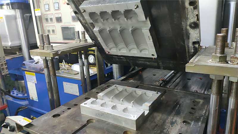 silicone compression molding5